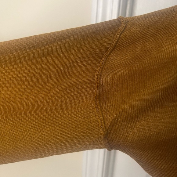Women’s H&M size M, golden mustard colored seamed‎ tunic sweater. - Picture 4 of 6